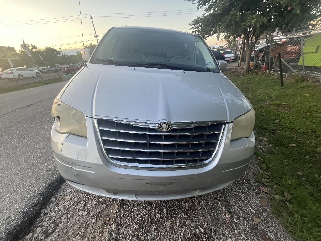 photo of 2008 CHRYSLER TOWN  and  COUNTRY Touring