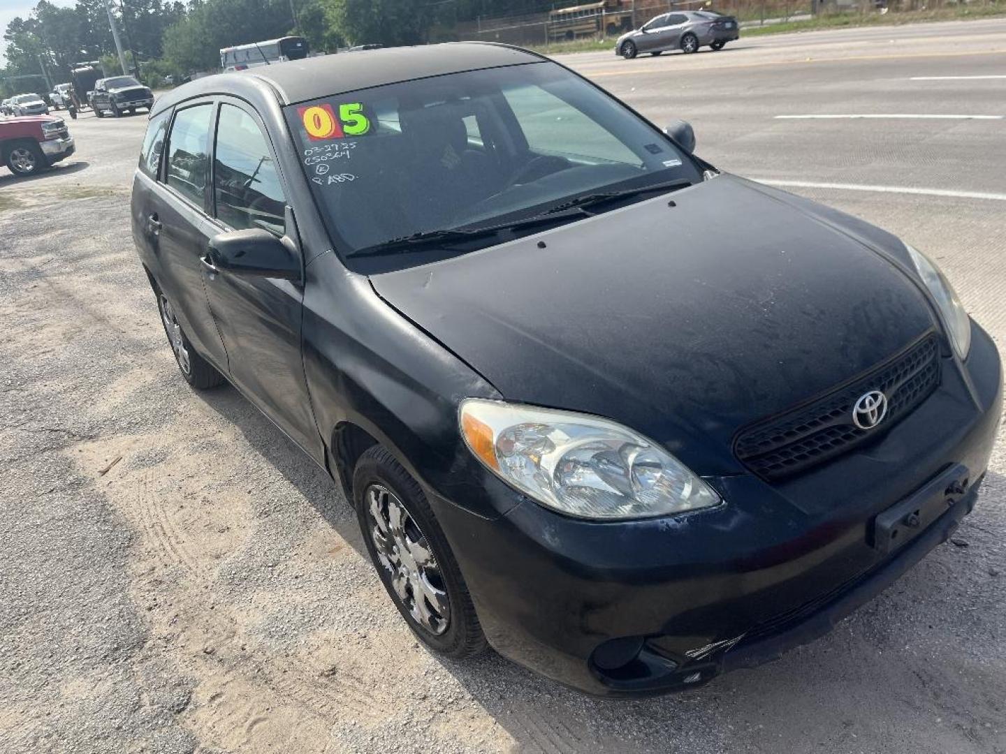 2005 BLACK TOYOTA MATRIX XR 2WD (2T1KR32E75C) with an 1.8L L4 DOHC 16V engine, AUTOMATIC transmission, located at 2303 West Mt. Houston, Houston, 77038, (281) 507-3956, 29.771597, -95.339569 - Photo#0