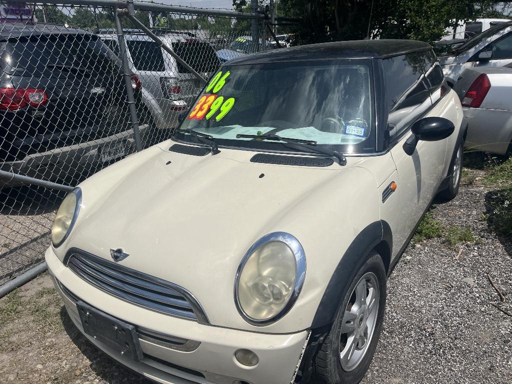 photo of 2006 MINI COOPER Base