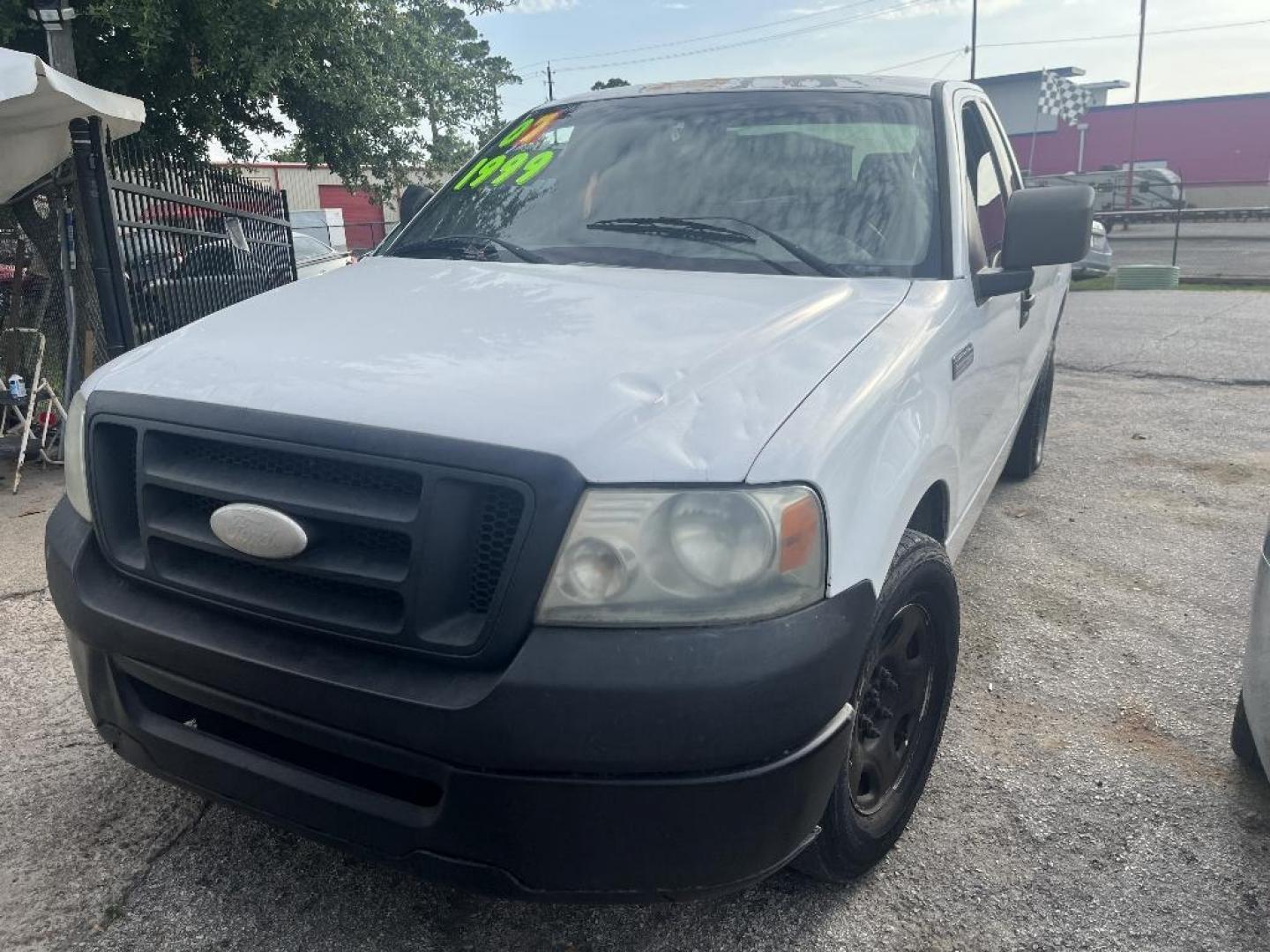 2007 WHITE FORD F-150 STX 2WD (1FTRF12W87K) with an 4.6L V8 SOHC 16V engine, AUTOMATIC transmission, located at 2303 West Mt. Houston, Houston, 77038, (281) 507-3956, 29.771597, -95.339569 - Photo#0
