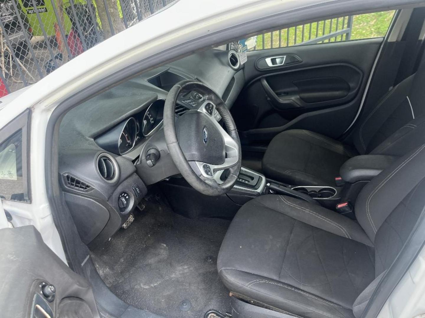 2014 WHITE FORD FIESTA SE Sedan (3FADP4BJ2EM) with an 1.6L L4 DOHC 16V engine, AUTOMATIC transmission, located at 2303 West Mt. Houston, Houston, 77038, (281) 507-3956, 29.771597, -95.339569 - Photo#3