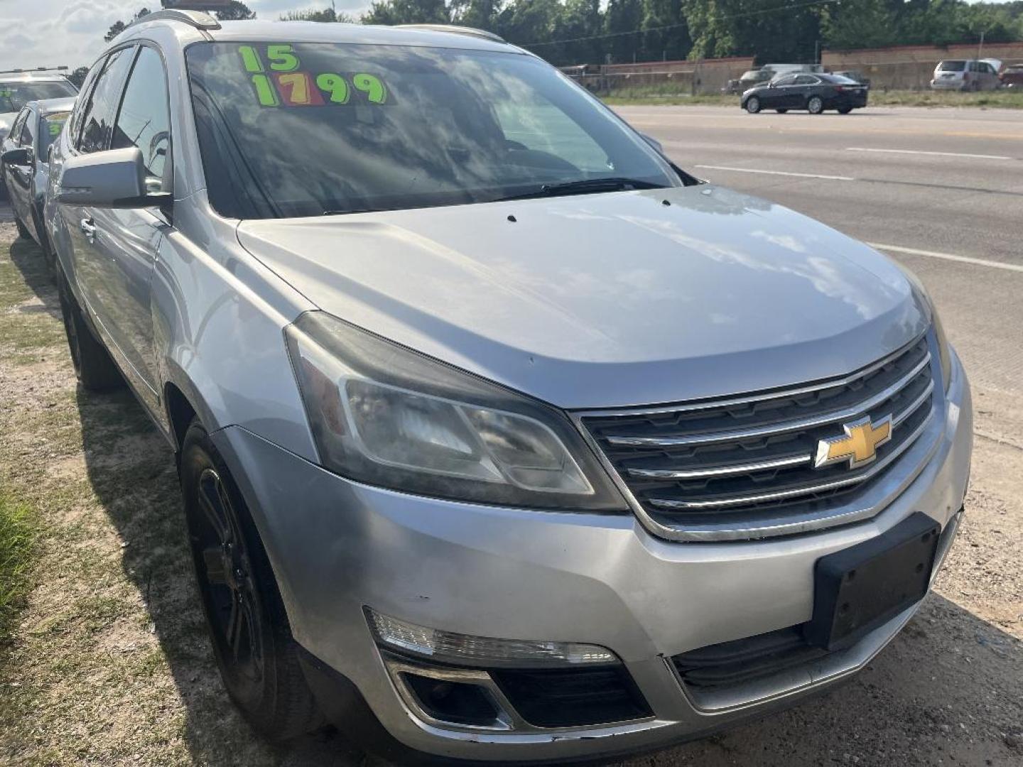 2015 GRAY CHEVROLET TRAVERSE 1LT AWD (1GNKVGKD8FJ) with an 3.6L V6 DOHC 24V engine, AUTOMATIC transmission, located at 2303 West Mt. Houston, Houston, 77038, (281) 507-3956, 29.771597, -95.339569 - Photo#0