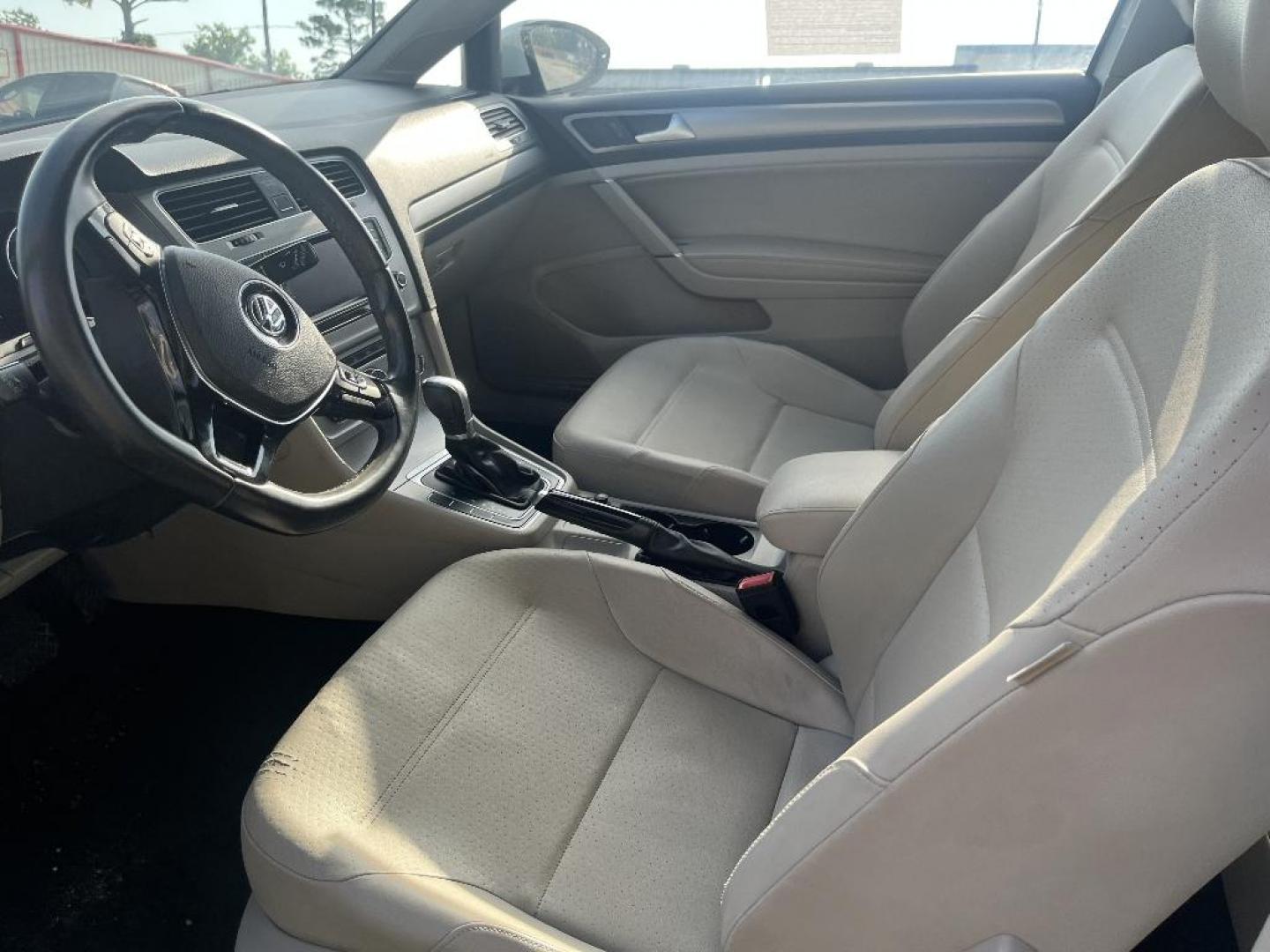 2015 WHITE VOLKSWAGEN GOLF TSI S 6A (3VW917AU5FM) with an 1.8L L4 DOHC 16V engine, AUTOMATIC transmission, located at 2303 West Mt. Houston, Houston, 77038, (281) 507-3956, 29.771597, -95.339569 - Photo#2