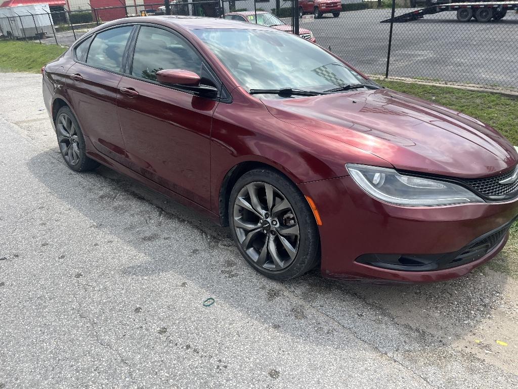 photo of 2015 CHRYSLER 200 S