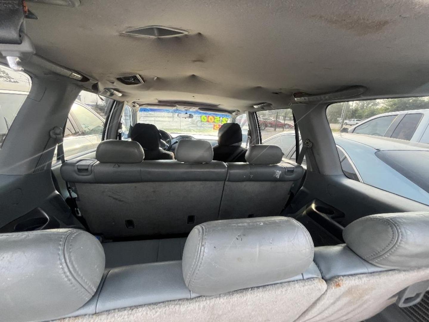 2005 WHITE HONDA PILOT EX w/ Leather (5FNYF18575B) with an 3.5L V6 SOHC 24V engine, AUTOMATIC transmission, located at 2303 West Mt. Houston, Houston, 77038, (281) 507-3956, 29.771597, -95.339569 - Photo#4