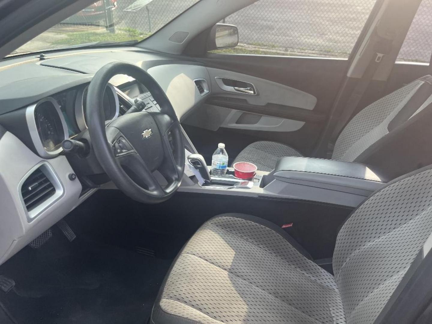 2011 GRAY CHEVROLET EQUINOX LS 2WD (2CNALBEC5B6) with an 2.4L L4 DOHC 16V engine, AUTOMATIC transmission, located at 2303 West Mt. Houston, Houston, 77038, (281) 507-3956, 29.771597, -95.339569 - Photo#3