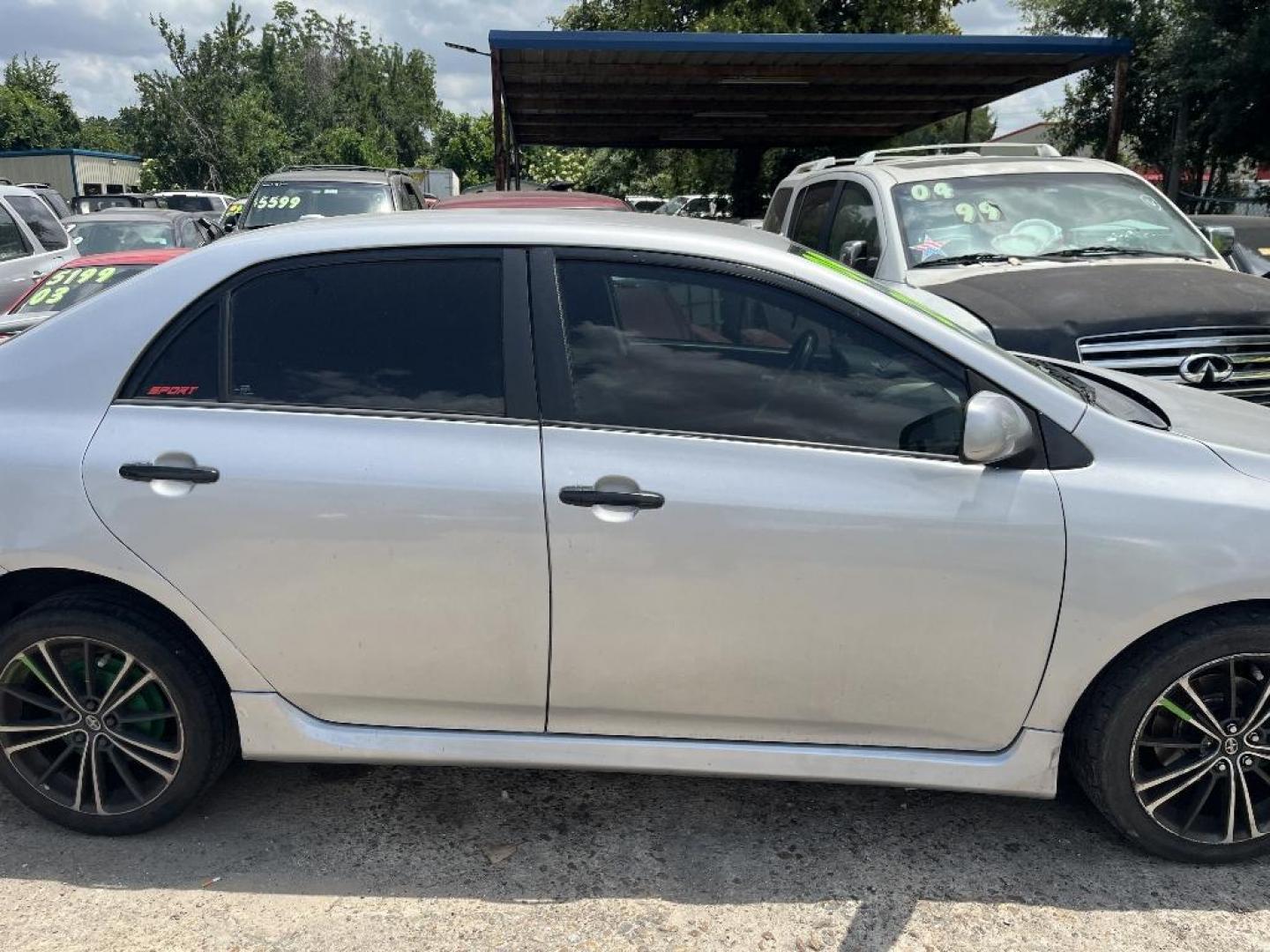 2009 GRAY TOYOTA COROLLA Base 4-Speed AT (1NXBU40E59Z) with an 1.8L L4 DOHC 16V engine, AUTOMATIC transmission, located at 2303 West Mt. Houston, Houston, 77038, (281) 507-3956, 29.771597, -95.339569 - Photo#1