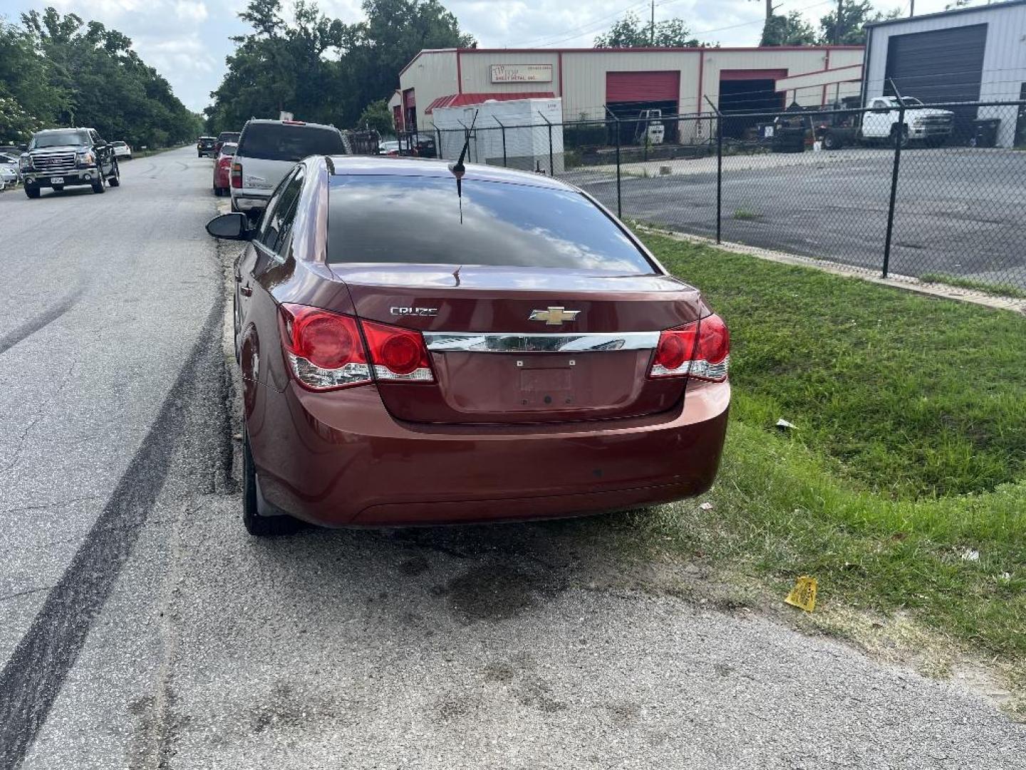 2012 BROWN CHEVROLET CRUZE 2LS (1G1PC5SH3C7) with an 1.8L L4 DOHC 16V FFV engine, AUTOMATIC transmission, located at 2303 West Mt. Houston, Houston, 77038, (281) 507-3956, 29.771597, -95.339569 - Photo#3