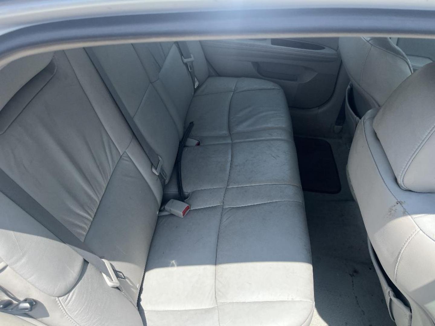 2008 WHITE TOYOTA AVALON Limited (4T1BK36B58U) with an 3.5L V6 DOHC 24V engine, AUTOMATIC transmission, located at 2303 West Mt. Houston, Houston, 77038, (281) 507-3956, 29.771597, -95.339569 - Photo#3