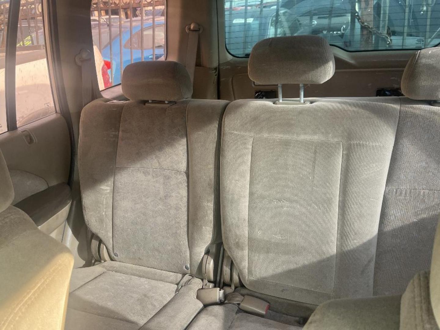 2005 BROWN HONDA PILOT LX (2HKYF18165H) with an 3.5L V6 SOHC 24V engine, AUTOMATIC transmission, located at 2303 West Mt. Houston, Houston, 77038, (281) 507-3956, 29.771597, -95.339569 - Photo#3