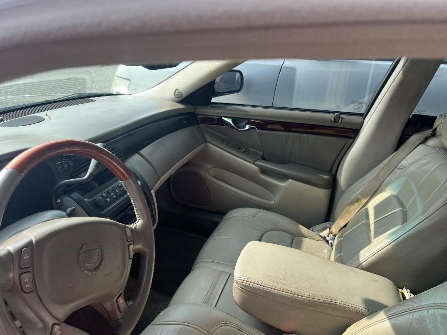 2002 TAN CADILLAC DEVILLE DHS (1G6KE54Y02U) with an 4.6L V8 DOHC 32V engine, AUTOMATIC transmission, located at 2303 West Mt. Houston, Houston, 77038, (281) 507-3956, 29.771597, -95.339569 - Photo#5