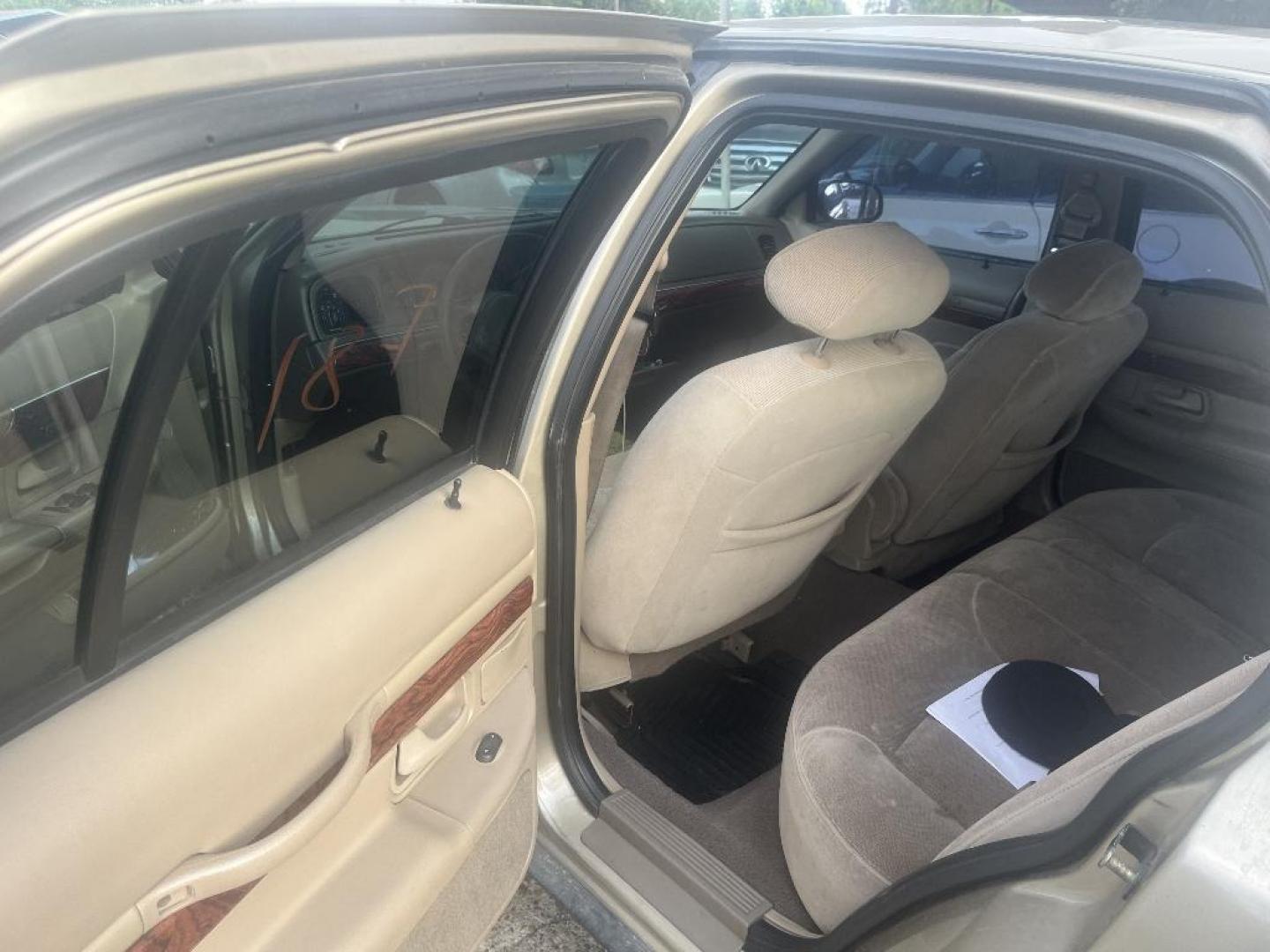 2004 BROWN CADILLAC DEVILLE Sedan (1G6KD54Y24U) with an 4.6L V8 DOHC 32V engine, AUTOMATIC transmission, located at 2303 West Mt. Houston, Houston, 77038, (281) 507-3956, 29.771597, -95.339569 - Photo#3