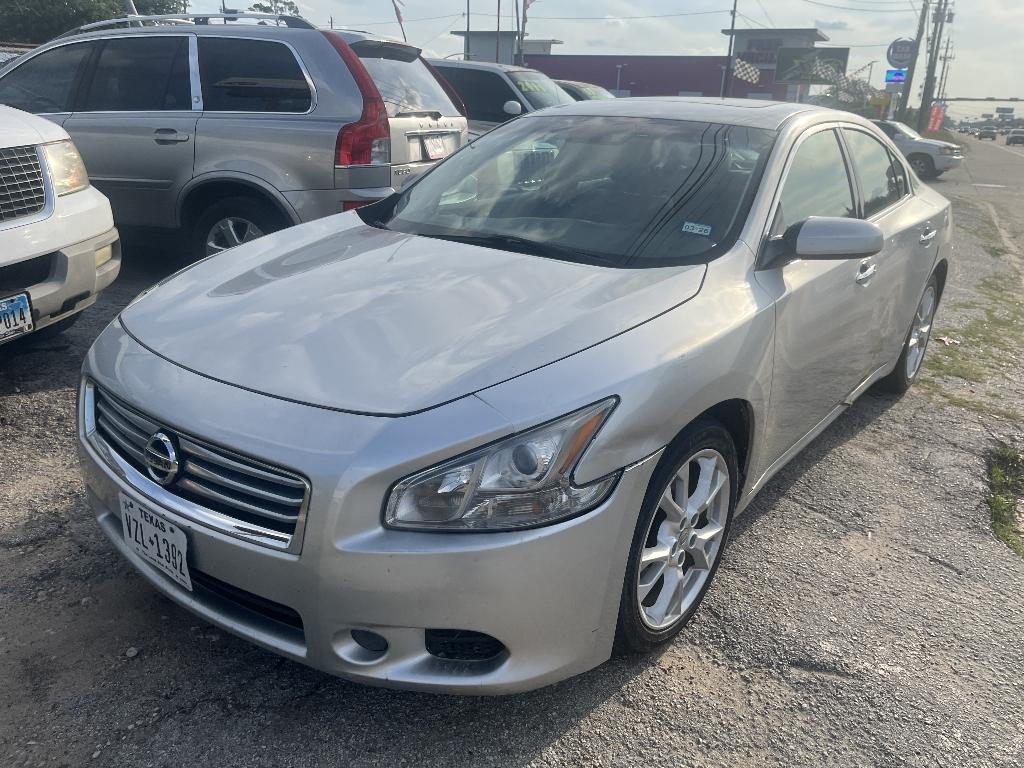 photo of 2012 NISSAN MAXIMA SV