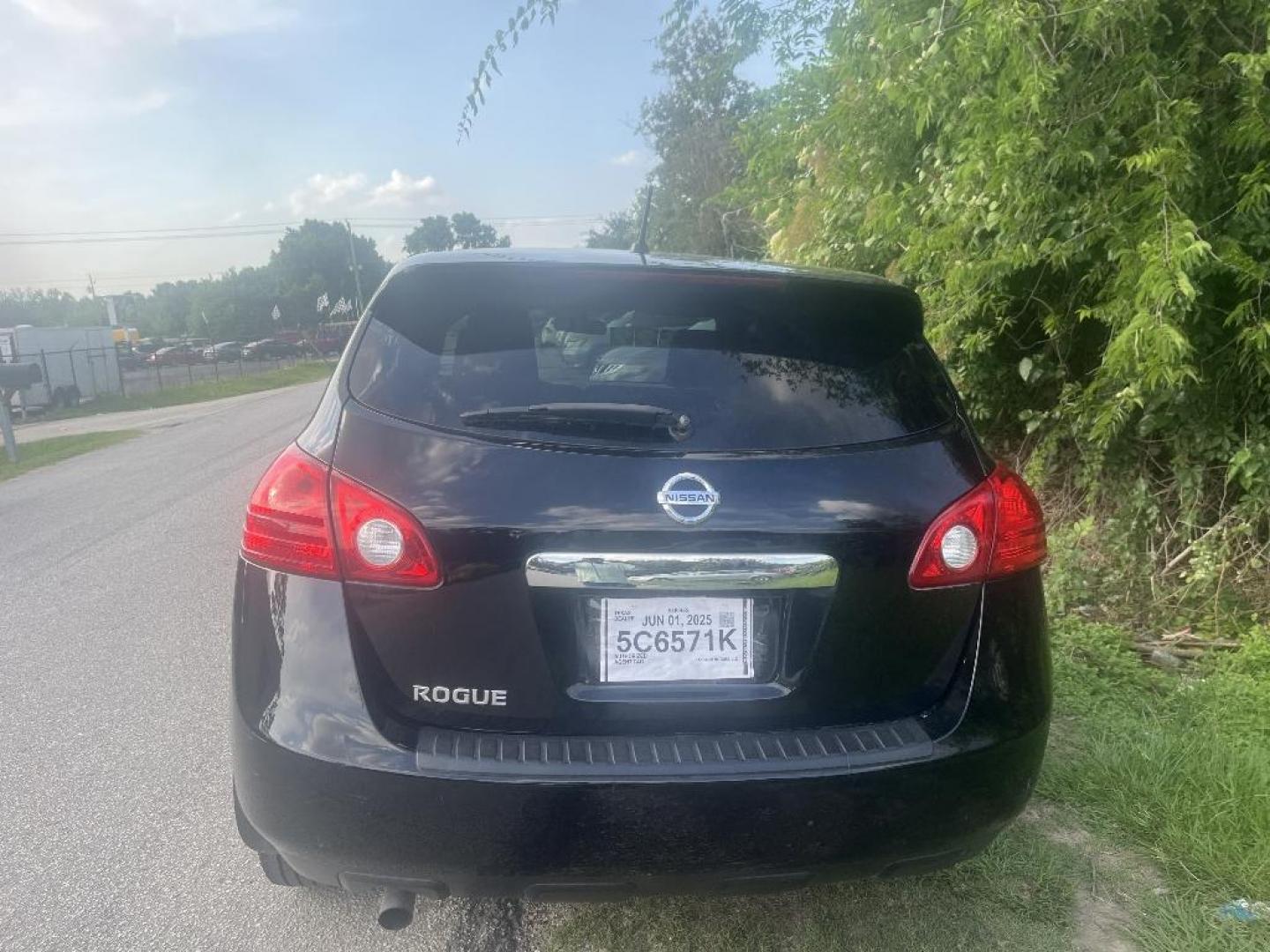 2013 BLACK NISSAN ROGUE S 2WD (JN8AS5MT9DW) with an 2.5L L4 DOHC 16V engine, AUTOMATIC transmission, located at 2303 West Mt. Houston, Houston, 77038, (281) 507-3956, 29.771597, -95.339569 - Photo#2
