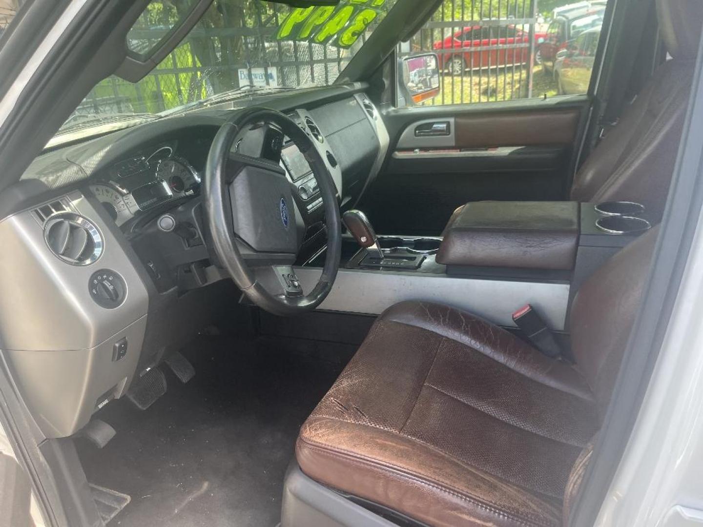 2012 WHITE FORD EXPEDITION King Ranch 4WD (1FMJU1J51CE) with an 5.4L V8 SOHC 16V FFV engine, AUTOMATIC transmission, located at 2303 West Mt. Houston, Houston, 77038, (281) 507-3956, 29.771597, -95.339569 - Photo#2