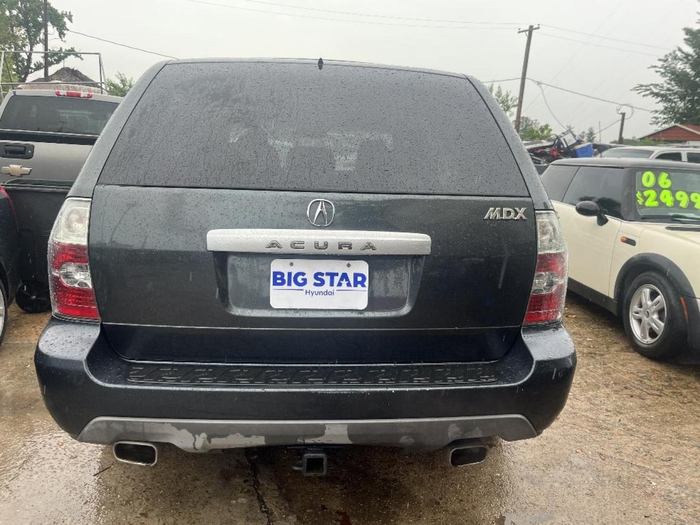 2005 GRAY ACURA MDX Touring (2HNYD18675H) with an 3.5L V6 SOHC 24V engine, AUTOMATIC transmission, located at 2303 West Mt. Houston, Houston, 77038, (281) 507-3956, 29.771597, -95.339569 - Photo#2