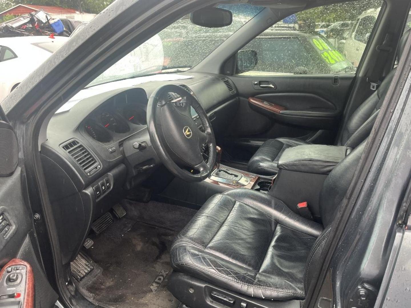 2005 GRAY ACURA MDX Touring (2HNYD18675H) with an 3.5L V6 SOHC 24V engine, AUTOMATIC transmission, located at 2303 West Mt. Houston, Houston, 77038, (281) 507-3956, 29.771597, -95.339569 - Photo#4