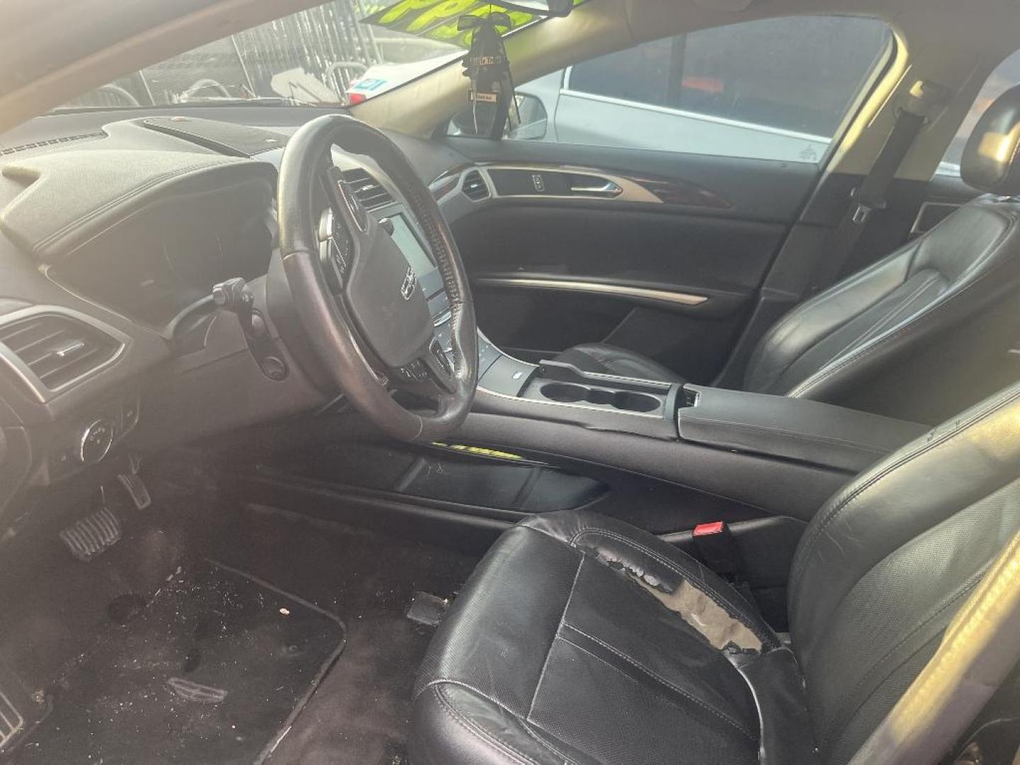 2014 GRAY LINCOLN MKZ FWD (3LN6L2GK1ER) with an 3.7L V6 DOHC 24V engine, AUTOMATIC transmission, located at 2303 West Mt. Houston, Houston, 77038, (281) 507-3956, 29.771597, -95.339569 - Photo#2