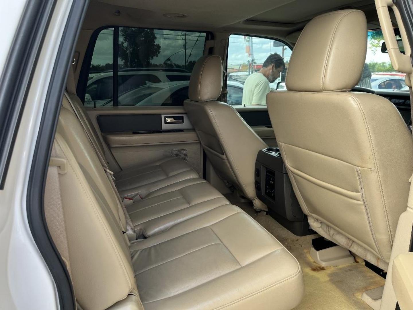 2012 WHITE FORD EXPEDITION EL King Ranch 2WD (1FMJK1H58CE) with an 5.4L V8 SOHC 16V FFV engine, AUTOMATIC transmission, located at 2303 West Mt. Houston, Houston, 77038, (281) 507-3956, 29.771597, -95.339569 - Photo#4
