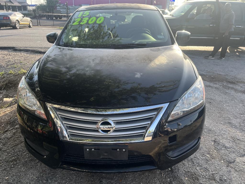 photo of 2015 NISSAN SENTRA S 6MT