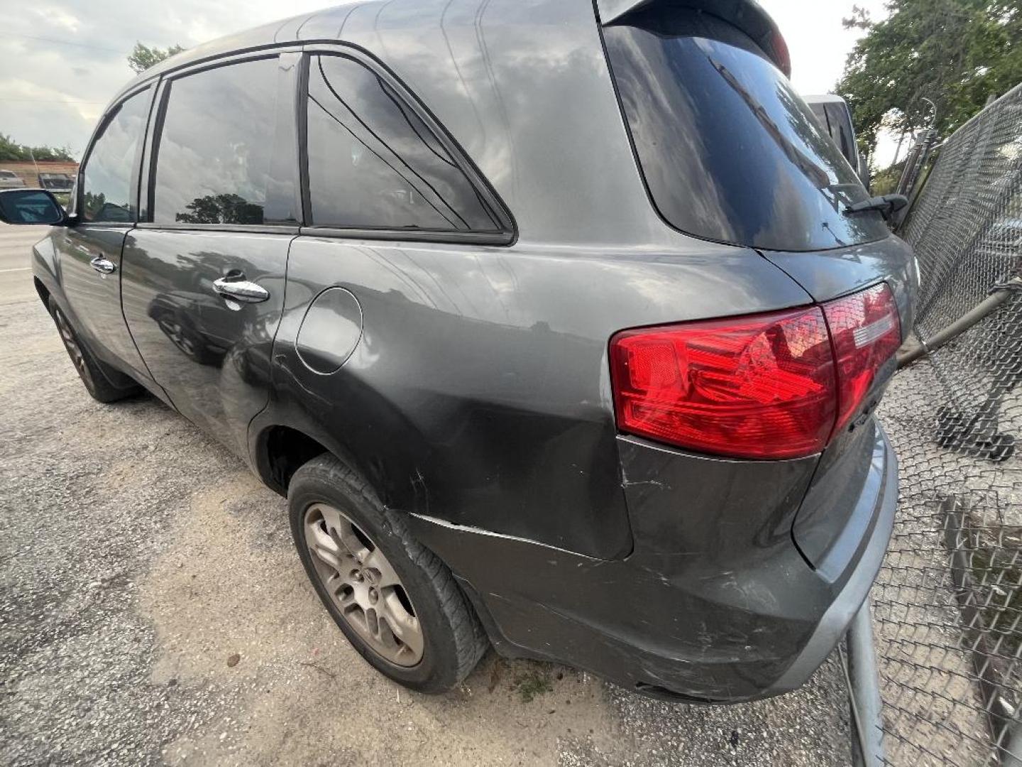 2007 GRAY ACURA MDX Base (2HNYD28247H) with an 3.7L V6 SOHC 24V engine, AUTOMATIC transmission, located at 2303 West Mt. Houston, Houston, 77038, (281) 507-3956, 29.771597, -95.339569 - Photo#2