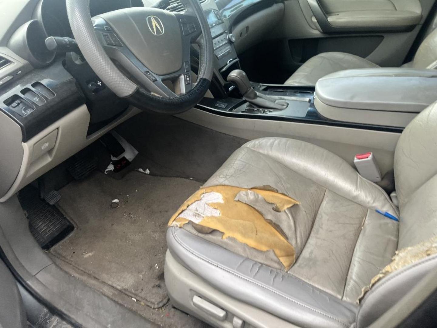 2007 GRAY ACURA MDX Base (2HNYD28247H) with an 3.7L V6 SOHC 24V engine, AUTOMATIC transmission, located at 2303 West Mt. Houston, Houston, 77038, (281) 507-3956, 29.771597, -95.339569 - Photo#4