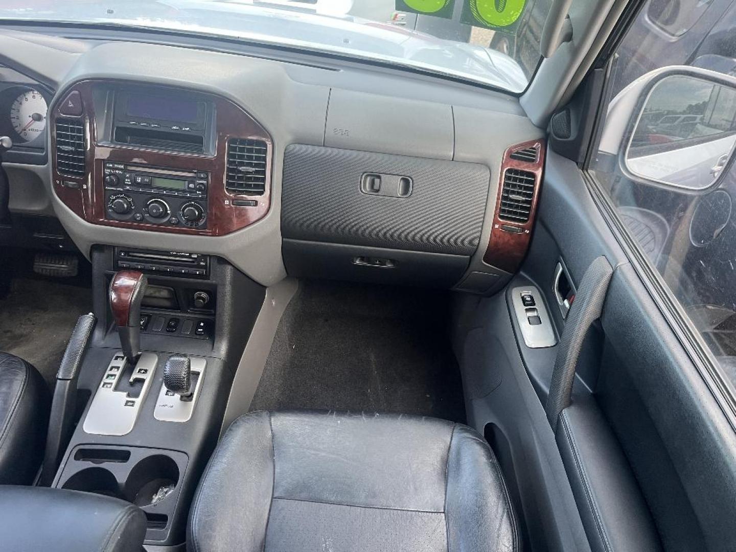 2006 GRAY MITSUBISHI MONTERO Limited 4WD (JA4MW51S66J) with an 3.8L V6 SOHC 24V engine, AUTOMATIC transmission, located at 2303 West Mt. Houston, Houston, 77038, (281) 507-3956, 29.771597, -95.339569 - Photo#6
