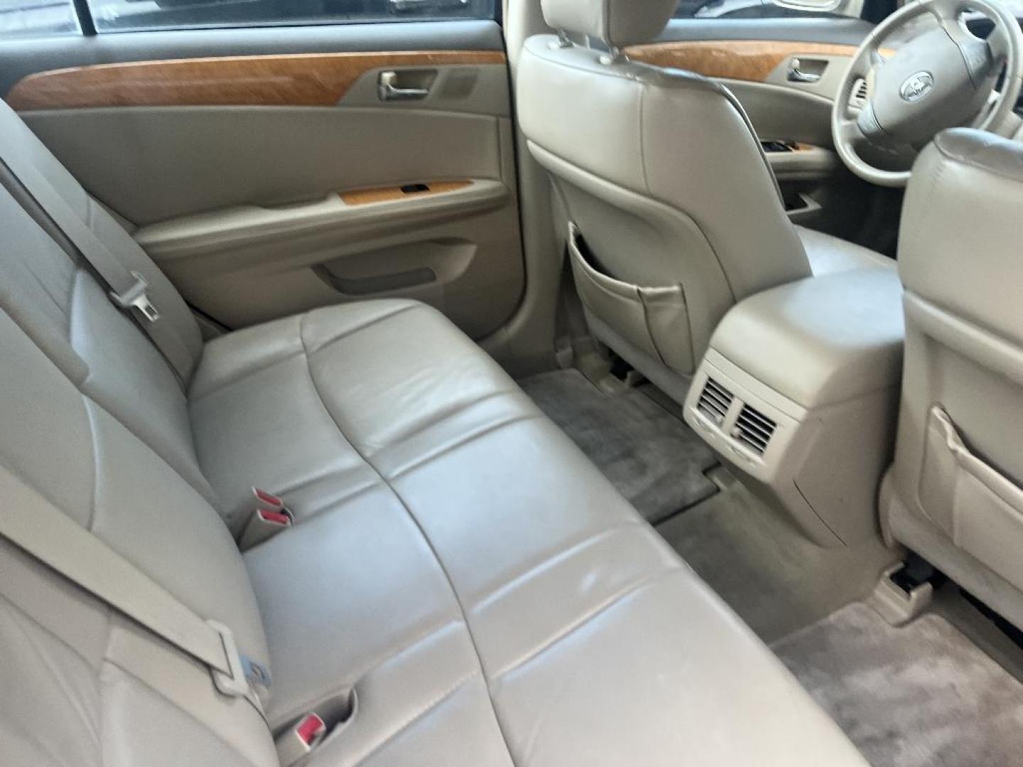 2007 BROWN TOYOTA AVALON Limited (4T1BK36B67U) with an 3.5L V6 DOHC 24V engine, AUTOMATIC transmission, located at 2303 West Mt. Houston, Houston, 77038, (281) 507-3956, 29.771597, -95.339569 - Photo#6