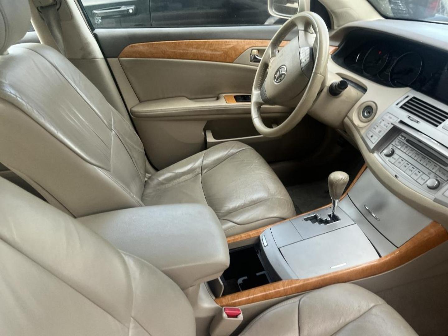 2007 BROWN TOYOTA AVALON Limited (4T1BK36B67U) with an 3.5L V6 DOHC 24V engine, AUTOMATIC transmission, located at 2303 West Mt. Houston, Houston, 77038, (281) 507-3956, 29.771597, -95.339569 - Photo#7