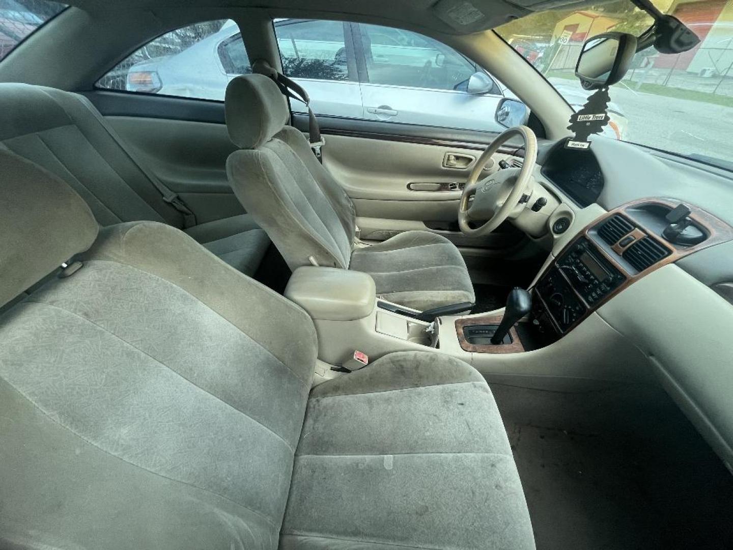 2000 BROWN TOYOTA CAMRY SOLARA SE (2T1CF22P2YC) with an 3.0L V6 DOHC 24V engine, AUTOMATIC transmission, located at 2303 West Mt. Houston, Houston, 77038, (281) 507-3956, 29.771597, -95.339569 - Photo#4