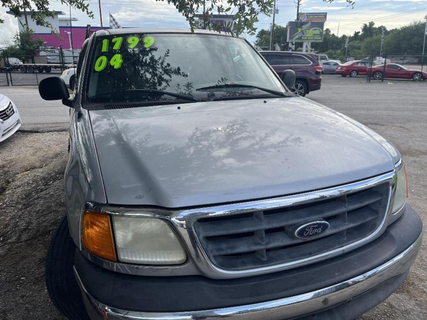 2004 GRAY FORD F-150 HERITAGE XL SuperCab 2WD (2FTRX17294C) with an 4.2L V6 SOHC engine, AUTOMATIC transmission, located at 2303 West Mt. Houston, Houston, 77038, (281) 507-3956, 29.771597, -95.339569 - Photo#5