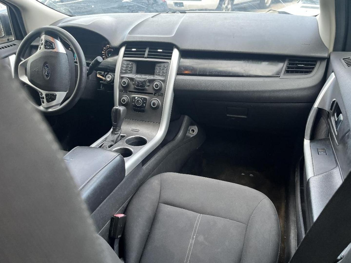 2012 GRAY FORD EDGE SE FWD (2FMDK3GC6CB) with an 3.5L V6 DOHC 24V engine, AUTOMATIC transmission, located at 2303 West Mt. Houston, Houston, 77038, (281) 507-3956, 29.771597, -95.339569 - Photo#4