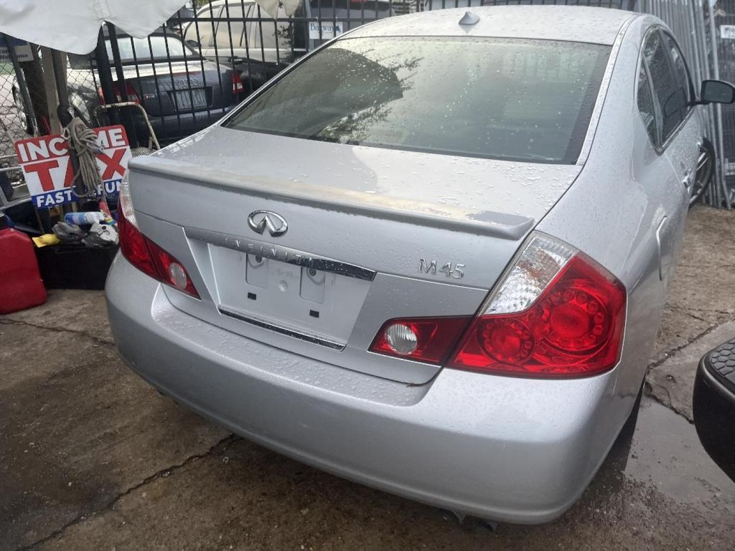 2006 GRAY INFINITI M 45 Luxury (JNKBY01E36M) with an 4.5L V8 32V DOHC engine, AUTOMATIC transmission, located at 2303 West Mt. Houston, Houston, 77038, (281) 507-3956, 29.771597, -95.339569 - Photo#1