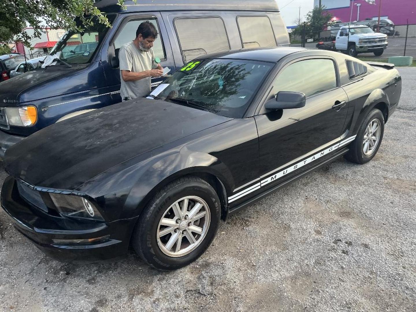 2008 BLACK FORD MUSTANG V6 Premium Coupe (1ZVHT80N585) with an 4.0L V6 SOHC 12V engine, AUTOMATIC transmission, located at 2303 West Mt. Houston, Houston, 77038, (281) 507-3956, 29.771597, -95.339569 - Photo#1