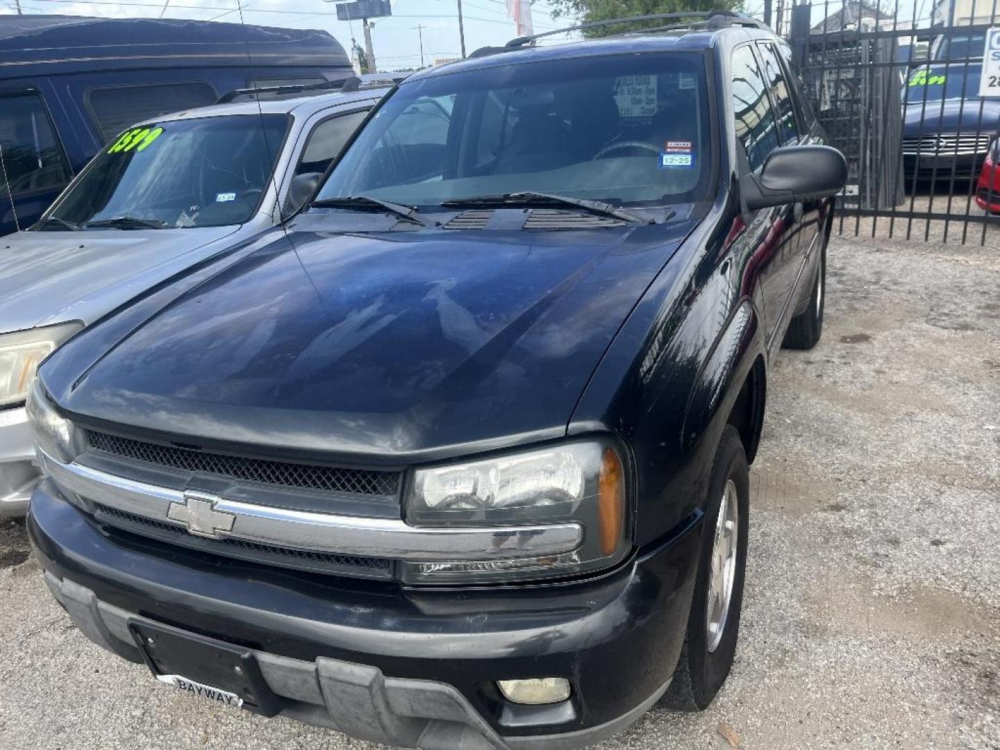 2003 BLUE CHEVROLET TRAILBLAZER LS 2WD (1GNDS13S432) with an 4.2L L6 DOHC 24V engine, AUTOMATIC transmission, located at 2303 West Mt. Houston, Houston, 77038, (281) 507-3956, 29.771597, -95.339569 - Photo#2