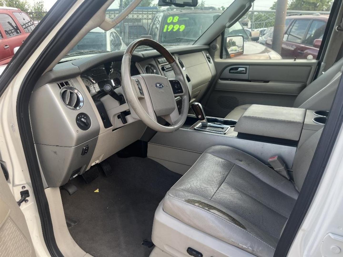 2007 WHITE FORD EXPEDITION EL Limited 2WD (1FMFK19567L) with an 5.4L V8 SOHC 16V engine, AUTOMATIC transmission, located at 2303 West Mt. Houston, Houston, 77038, (281) 507-3956, 29.771597, -95.339569 - Photo#1