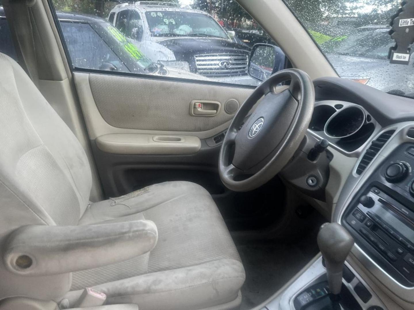 2007 GRAY TOYOTA HIGHLANDER 2WD (JTEGD21A070) with an 2.4L L4 DOHC 16V engine, AUTOMATIC transmission, located at 2303 West Mt. Houston, Houston, 77038, (281) 507-3956, 29.771597, -95.339569 - Photo#3