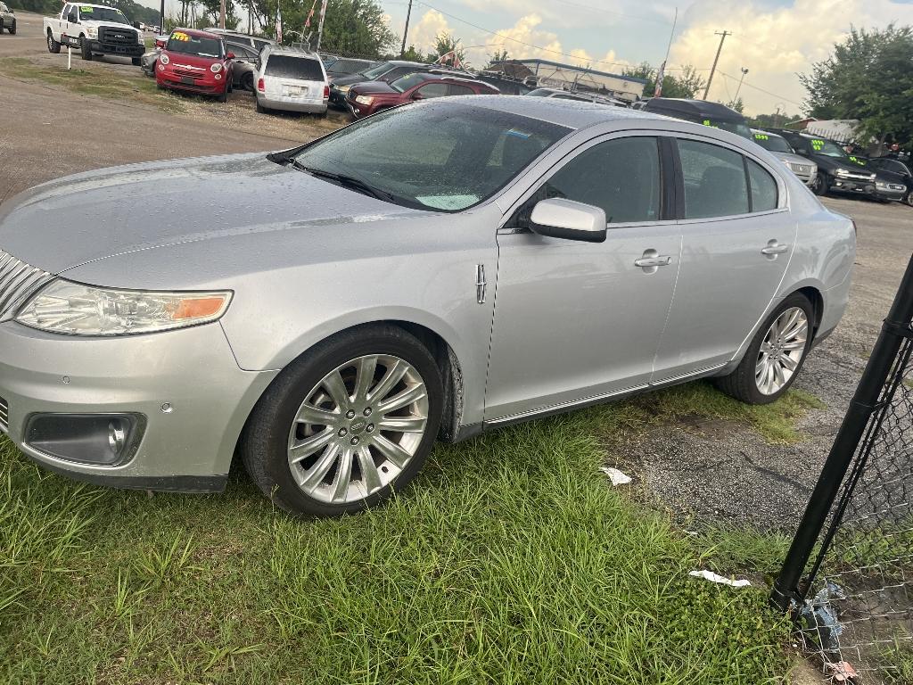 photo of 2011 LINCOLN MKS 3.5L with EcoBoost AWD