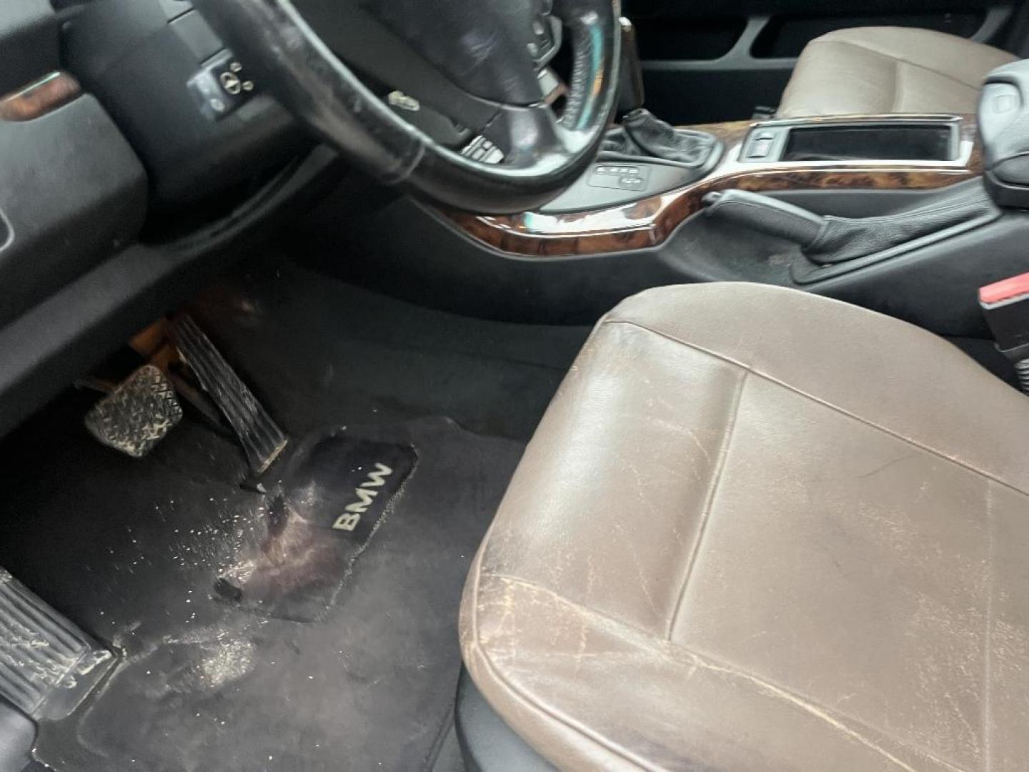 2006 BROWN BMW X5 3.0i (5UXFA13586L) with an 3.0L L6 DOHC 24V engine, AUTOMATIC transmission, located at 2303 West Mt. Houston, Houston, 77038, (281) 507-3956, 29.771597, -95.339569 - Photo#2