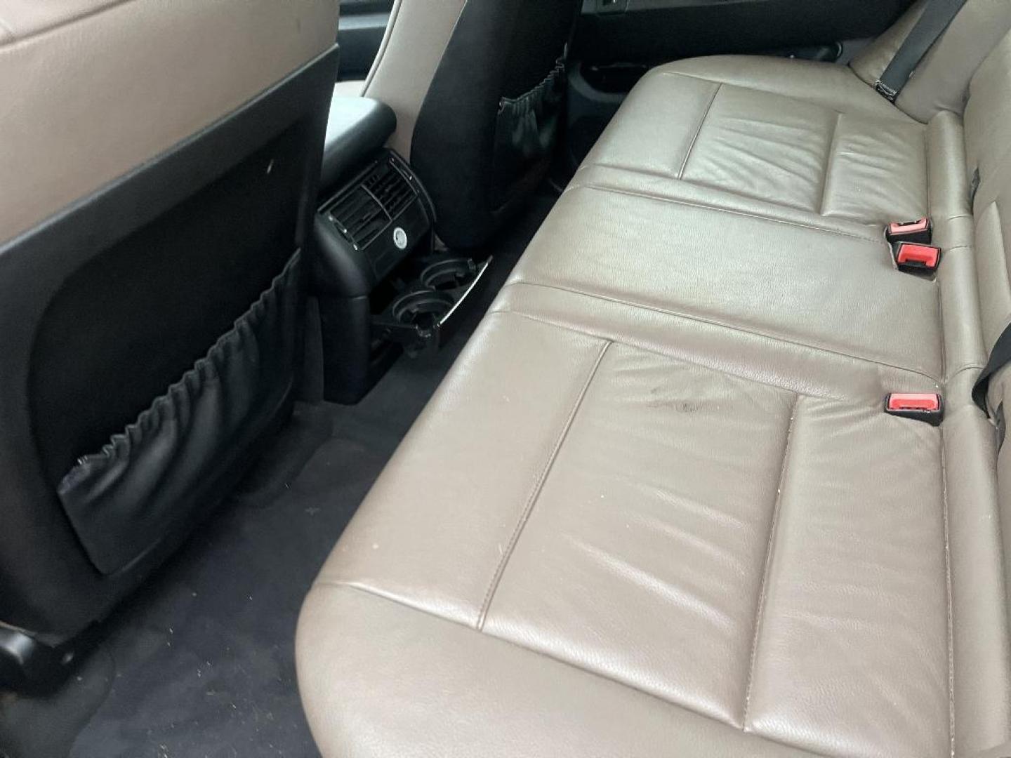 2006 BROWN BMW X5 3.0i (5UXFA13586L) with an 3.0L L6 DOHC 24V engine, AUTOMATIC transmission, located at 2303 West Mt. Houston, Houston, 77038, (281) 507-3956, 29.771597, -95.339569 - Photo#4