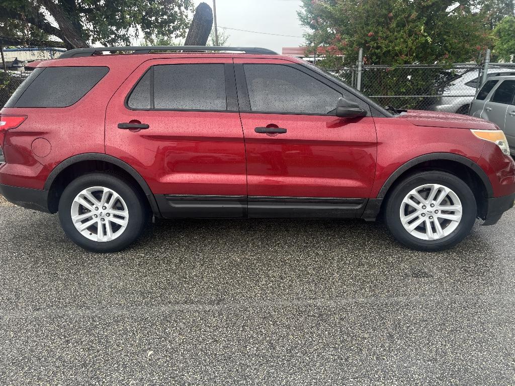 photo of 2015 FORD EXPLORER Base FWD