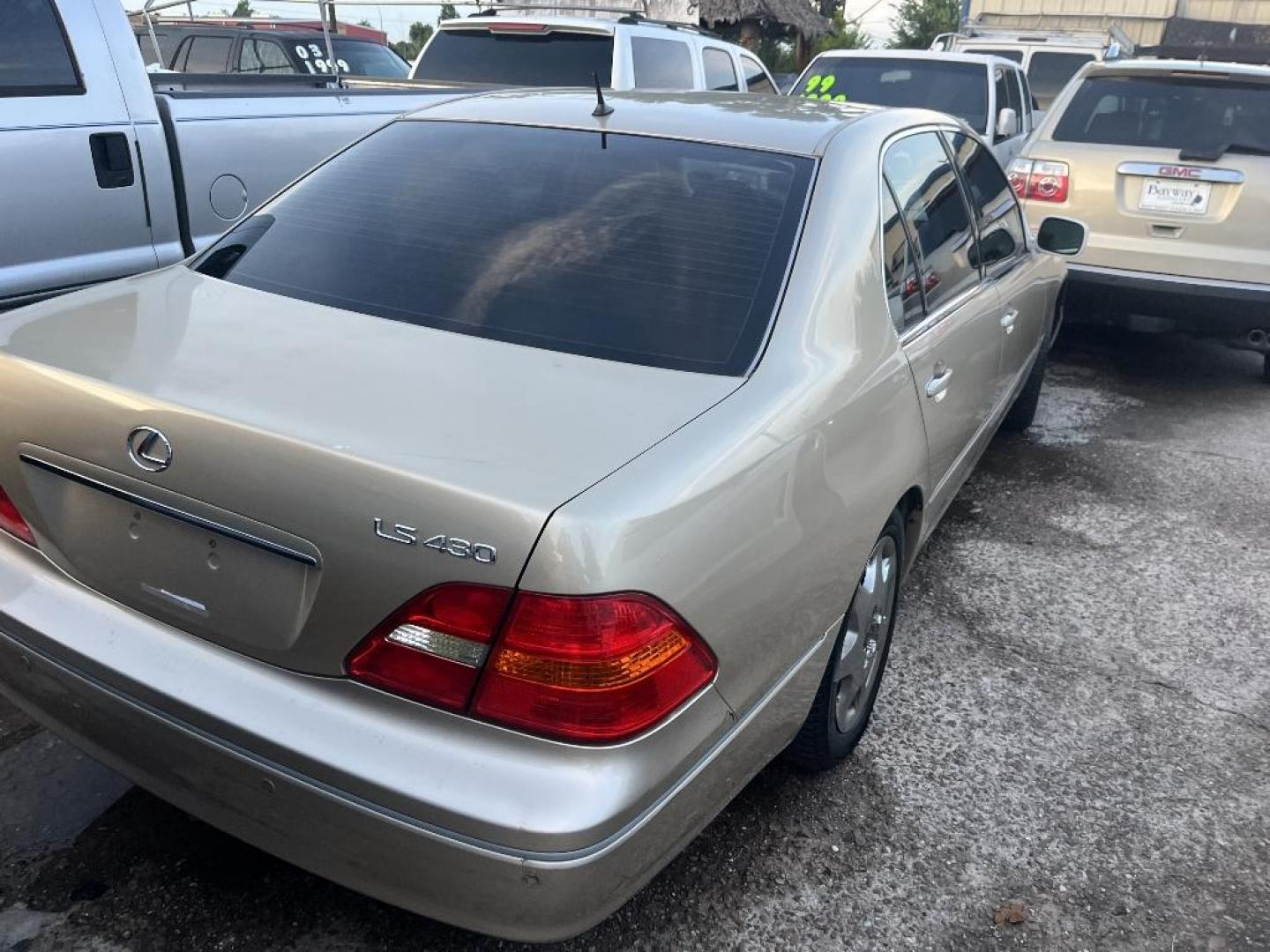 2005 BROWN PONTIAC G6 Base (1G2ZG528X54) with an 3.5L V6 OHV 12V engine, AUTOMATIC transmission, located at 2303 West Mt. Houston, Houston, 77038, (281) 507-3956, 29.771597, -95.339569 - Photo#3