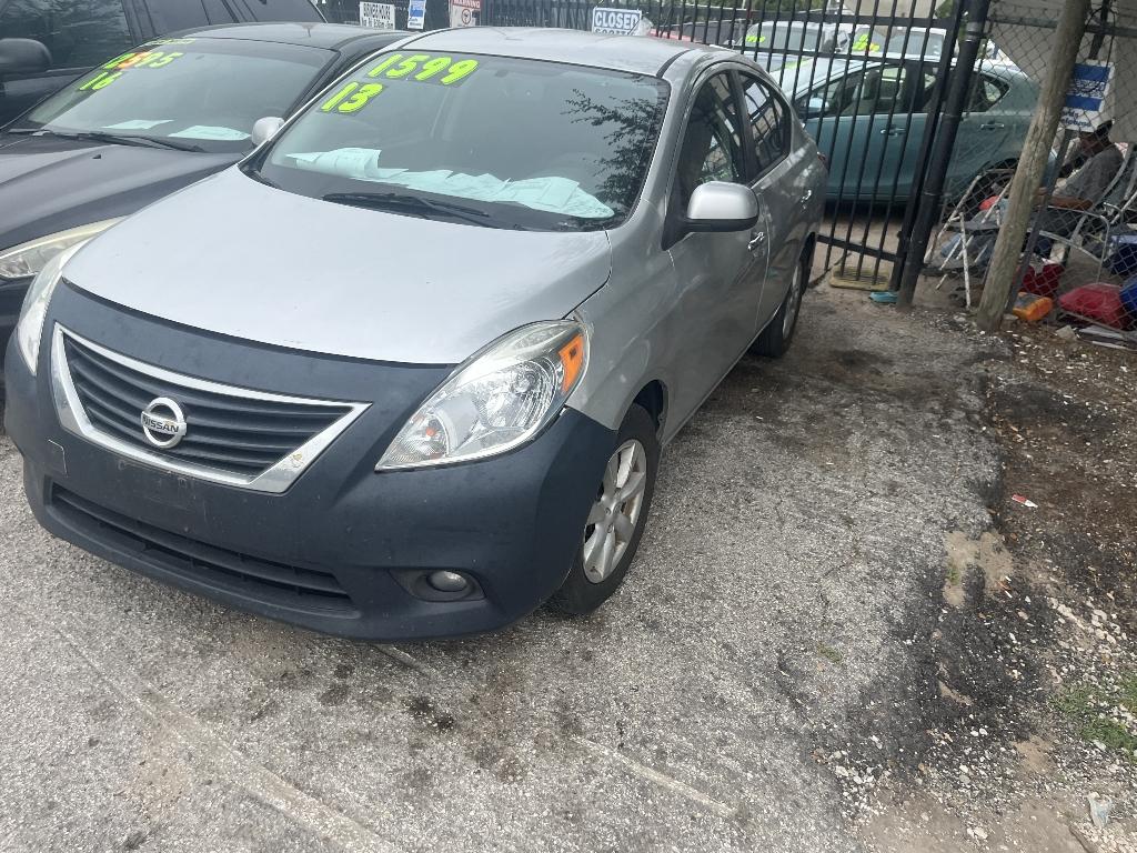 photo of 2013 NISSAN VERSA 1.6 S 5M