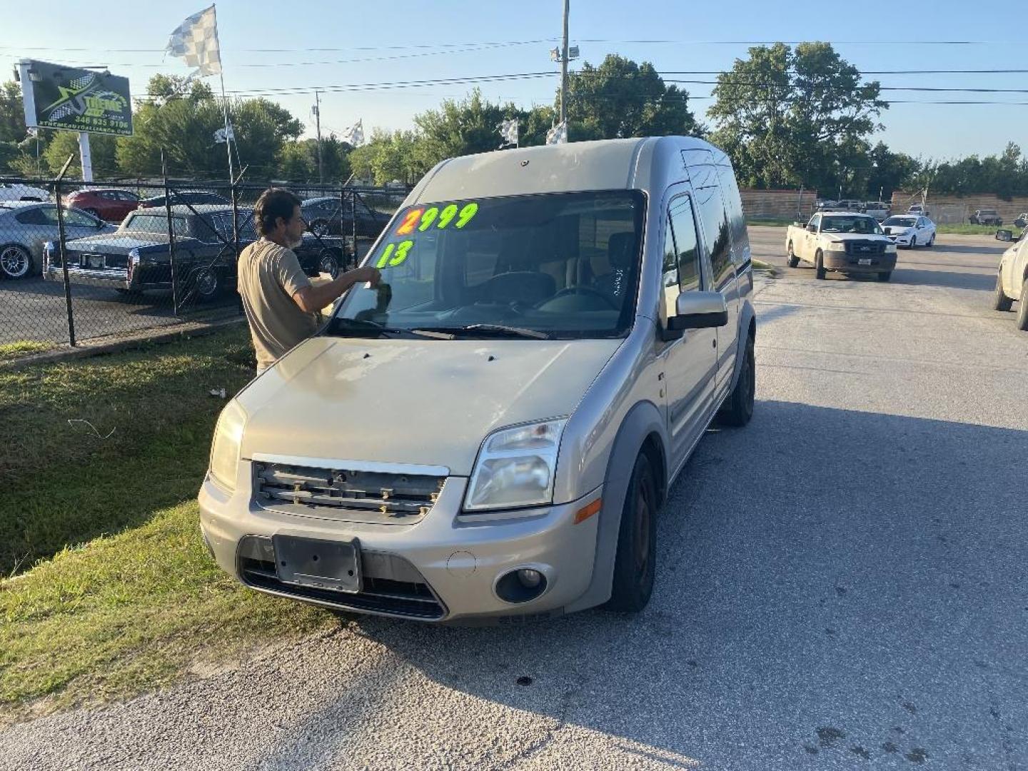 2013 GRAY TRANSIT CONNECT XLT (NMOKS9BN4DT) , AUTOMATIC transmission, located at 2303 West Mt. Houston, Houston, 77038, (281) 507-3956, 29.771597, -95.339569 - Photo#0