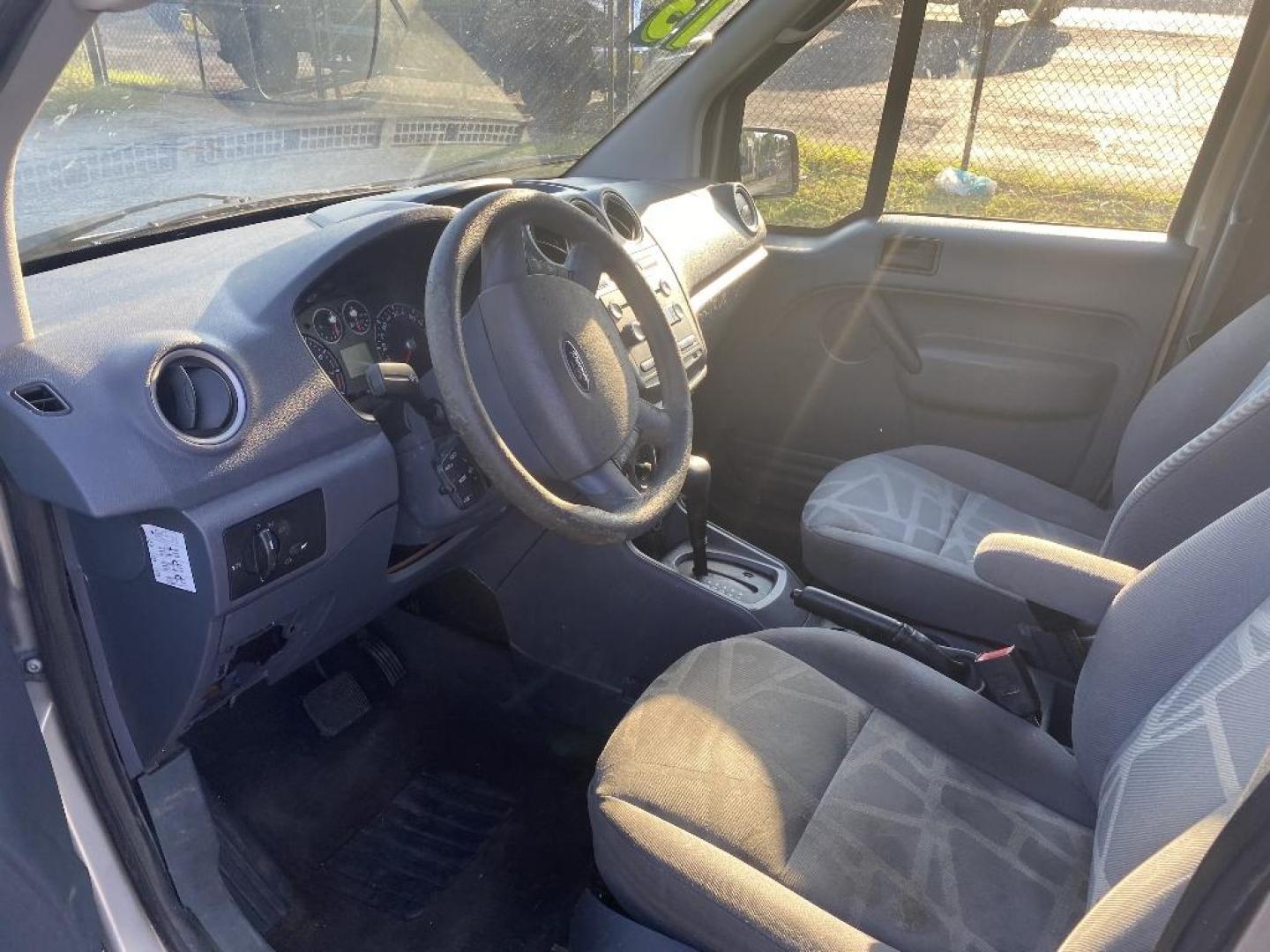 2013 GRAY TRANSIT CONNECT XLT (NMOKS9BN4DT) , AUTOMATIC transmission, located at 2303 West Mt. Houston, Houston, 77038, (281) 507-3956, 29.771597, -95.339569 - Photo#1