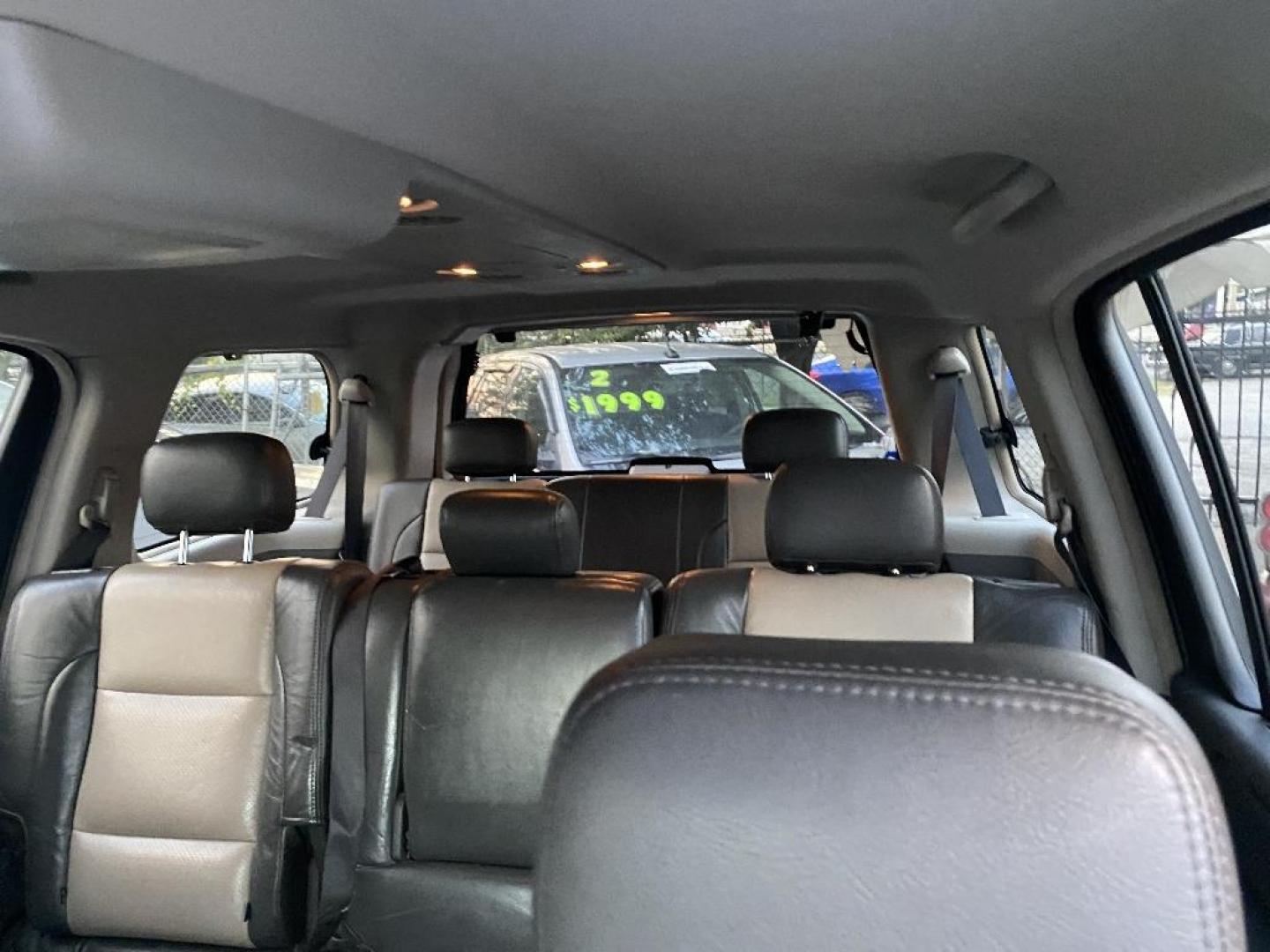 2007 GRAY NISSAN ARMADA LE 2WD (5N1BA08A57N) with an 5.6L V8 DOHC 32V FFV engine, AUTOMATIC transmission, located at 2303 West Mt. Houston, Houston, 77038, (281) 507-3956, 29.771597, -95.339569 - Photo#4