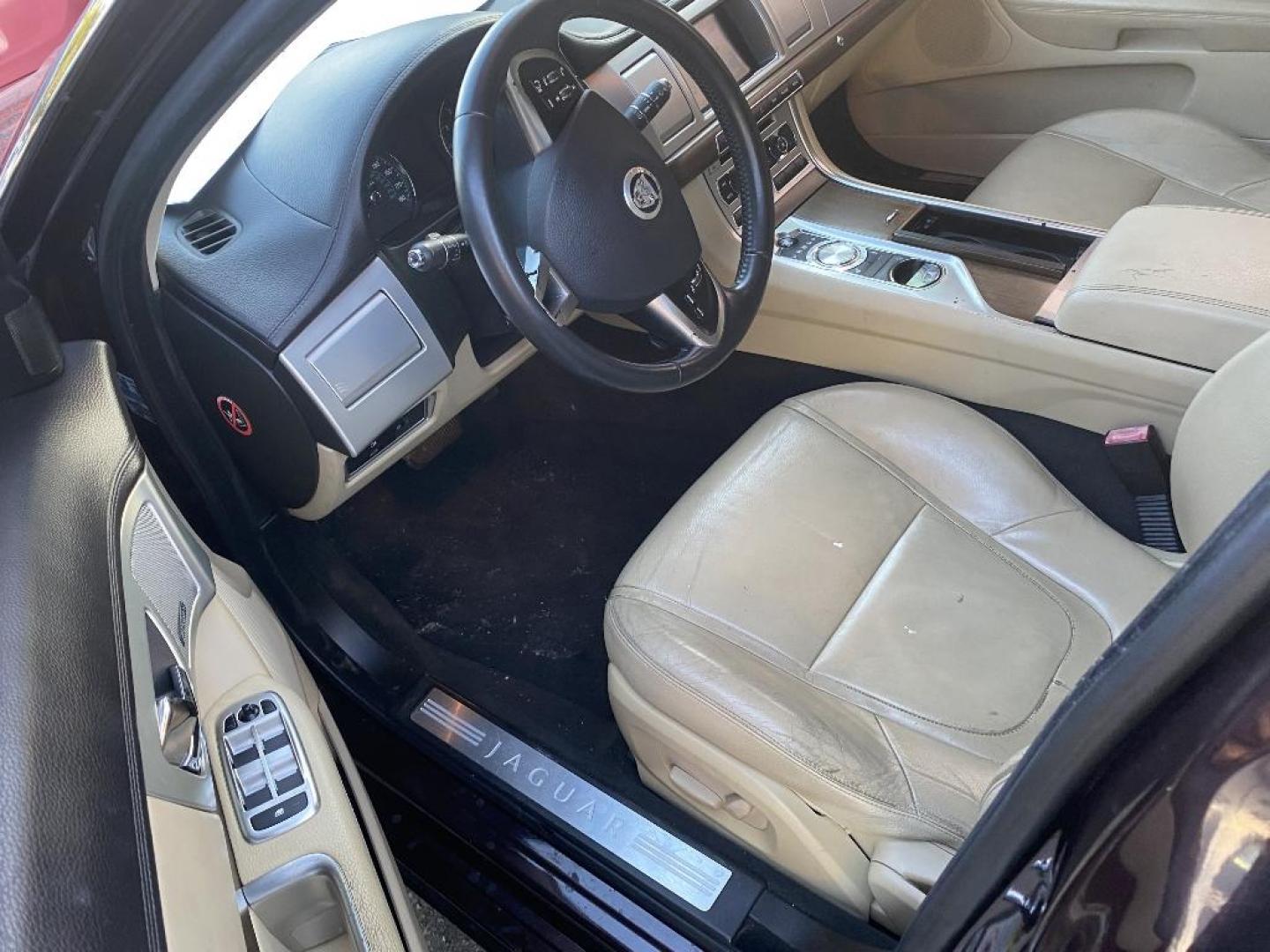 2013 JAGUAR XF XF 2.0L I4T (SAJWA0ESXDP) with an 2.0L L4 DOHC 16V engine, AUTOMATIC transmission, located at 2303 West Mt. Houston, Houston, 77038, (281) 507-3956, 29.771597, -95.339569 - Photo#1