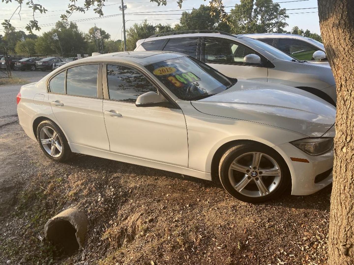 2015 WHITE BMW 3-SERIES 328i Sedan (WBA3A5G51FN) with an 2.0L L4 DOHC 16V engine, AUTOMATIC transmission, located at 2303 West Mt. Houston, Houston, 77038, (281) 507-3956, 29.771597, -95.339569 - Photo#0