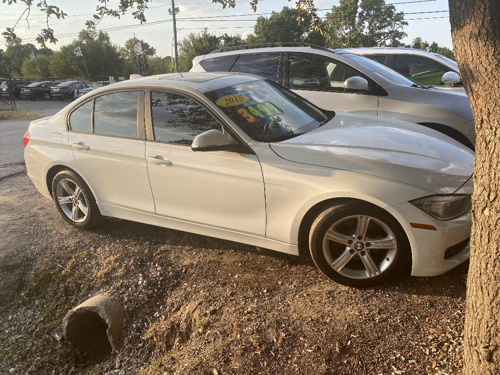 photo of 2015 BMW 3-SERIES 328i Sedan
