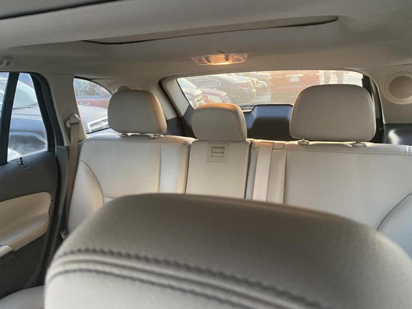 2011 SILVER FORD EDGE Limited FWD (2FMDK3KC3BB) with an 3.5L V6 DOHC 24V engine, AUTOMATIC transmission, located at 2303 West Mt. Houston, Houston, 77038, (281) 507-3956, 29.771597, -95.339569 - Photo#2